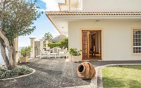 Casa Das Neves - By Wehost